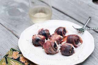Figs Oozing With Goat Cheese recipe