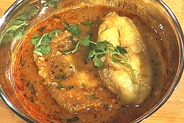 Khattai Wali Machli Kari, Sour Fish Curry recipe