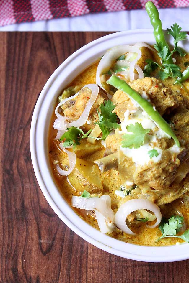 Almond Yogurt Chicken Bombay recipe