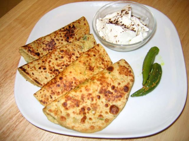 Allo Ka Paratha recipe