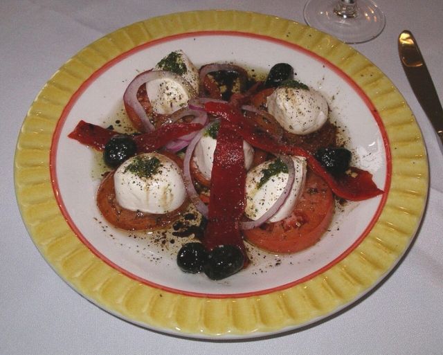 Almond Crusted Chicken With Grapefruit Basil Salad recipe